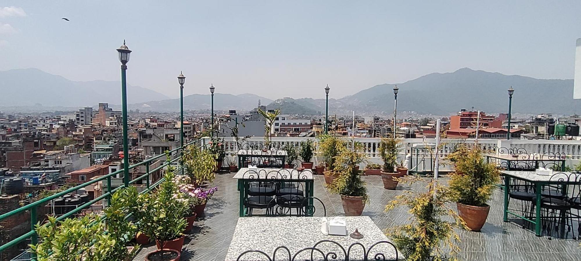 Nepalaya Hotel Kathmandu Luaran gambar
